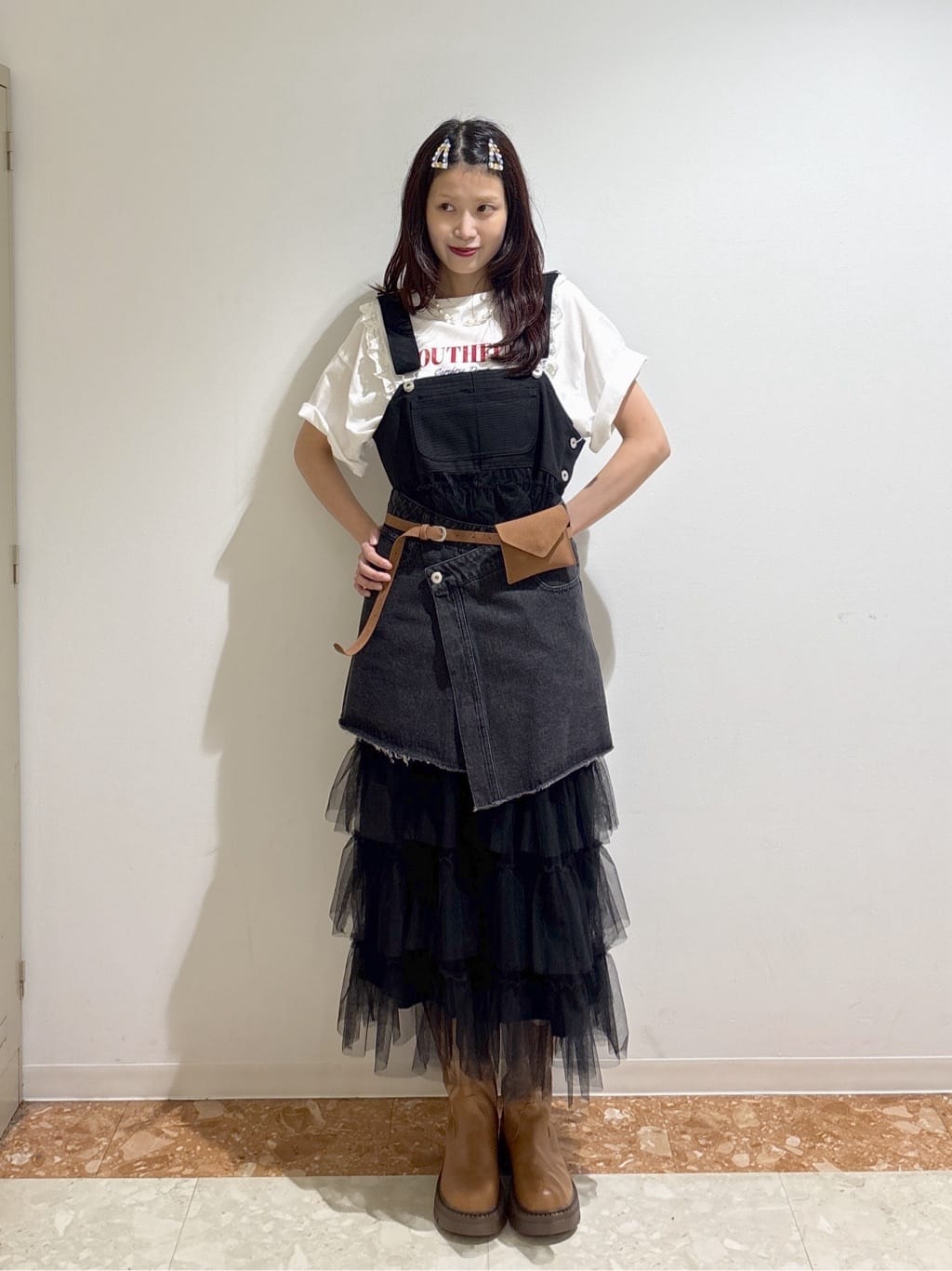 w closet Logo Lace Tee - Image 52