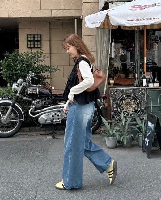 umm. By Discoat 褶褶絲帶sleeveless