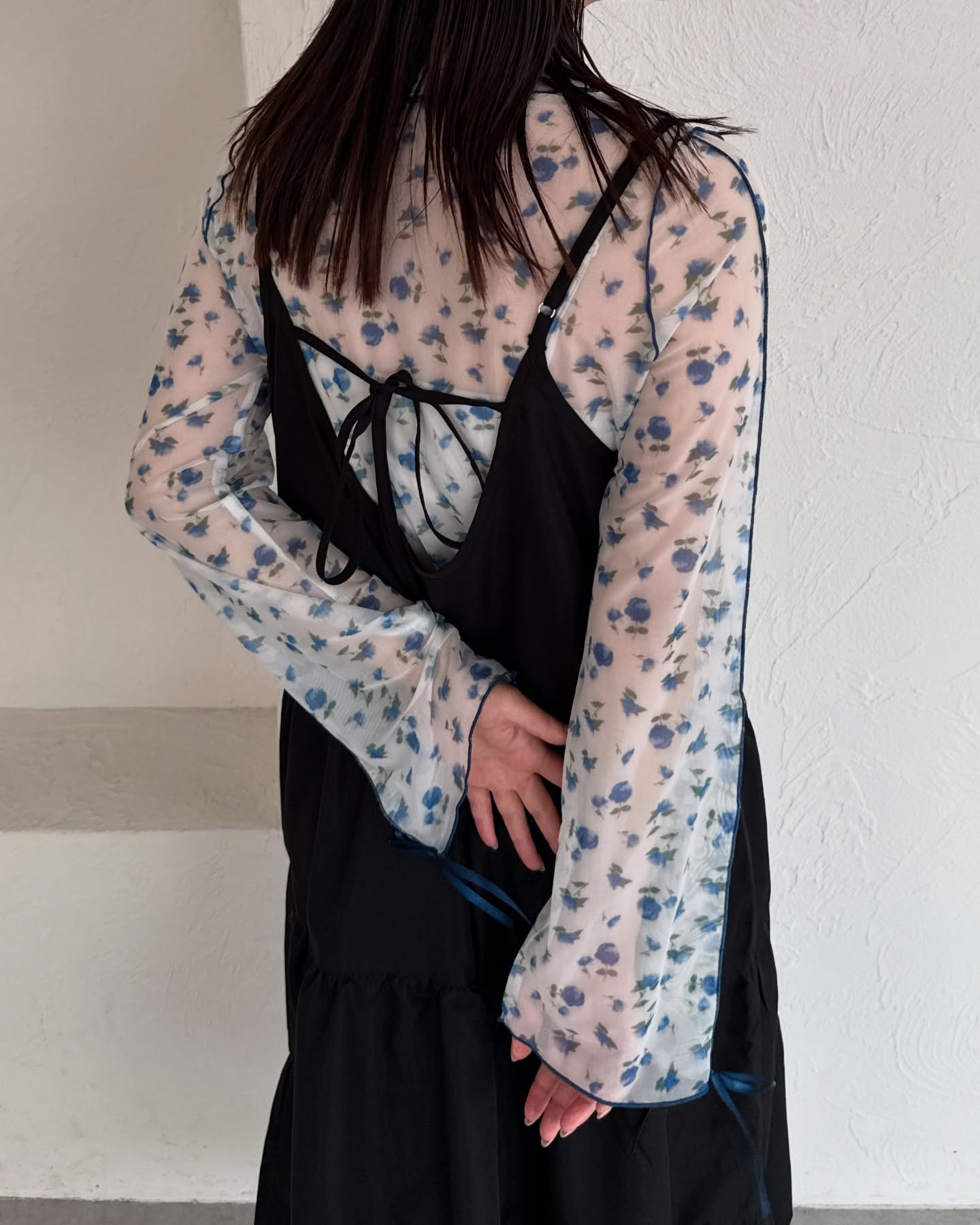 Kutir Ribbon高領sheer top