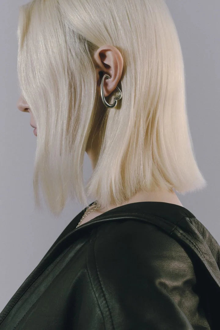 GOLDY Inverted Heart Earcuff