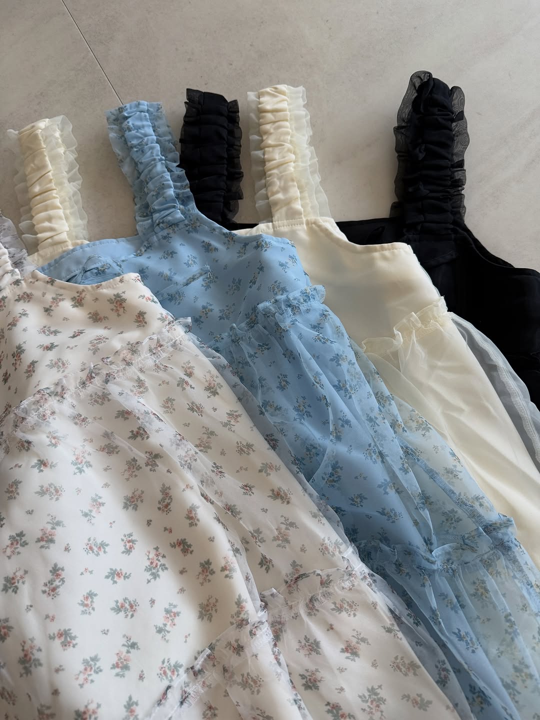 Kutir Ruffle肩帶紗紗 mini ops