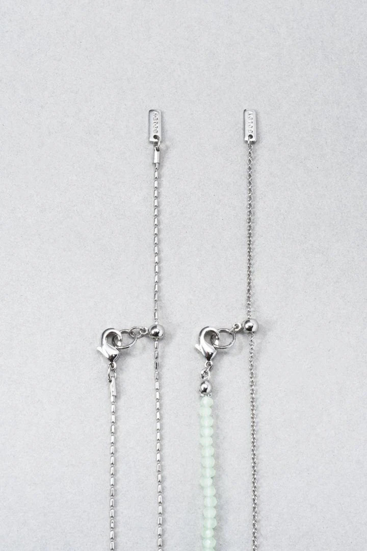 GOLDY Metal Flower x Color Bead Layered Necklace