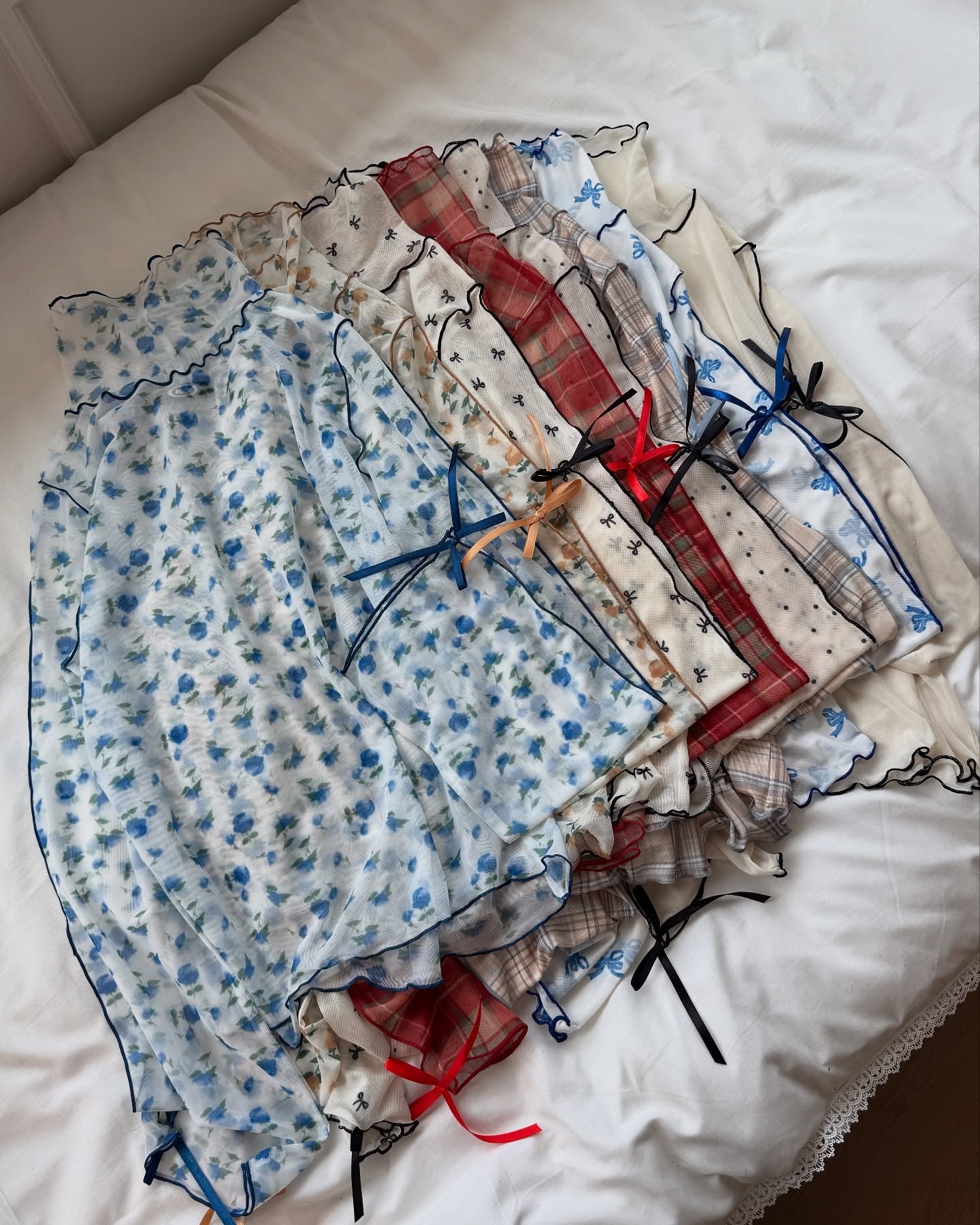 Kutir Ribbon高領sheer top