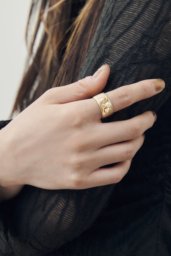 GOLDY Heart Key Charm Ring