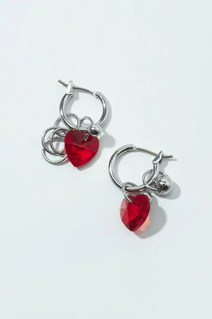 GOLDY shimmer heart charm earrings