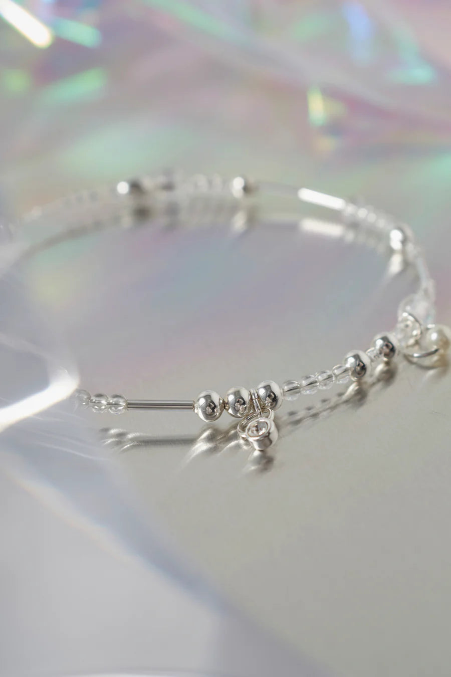 GOLDY Multi-beaded neck cuff