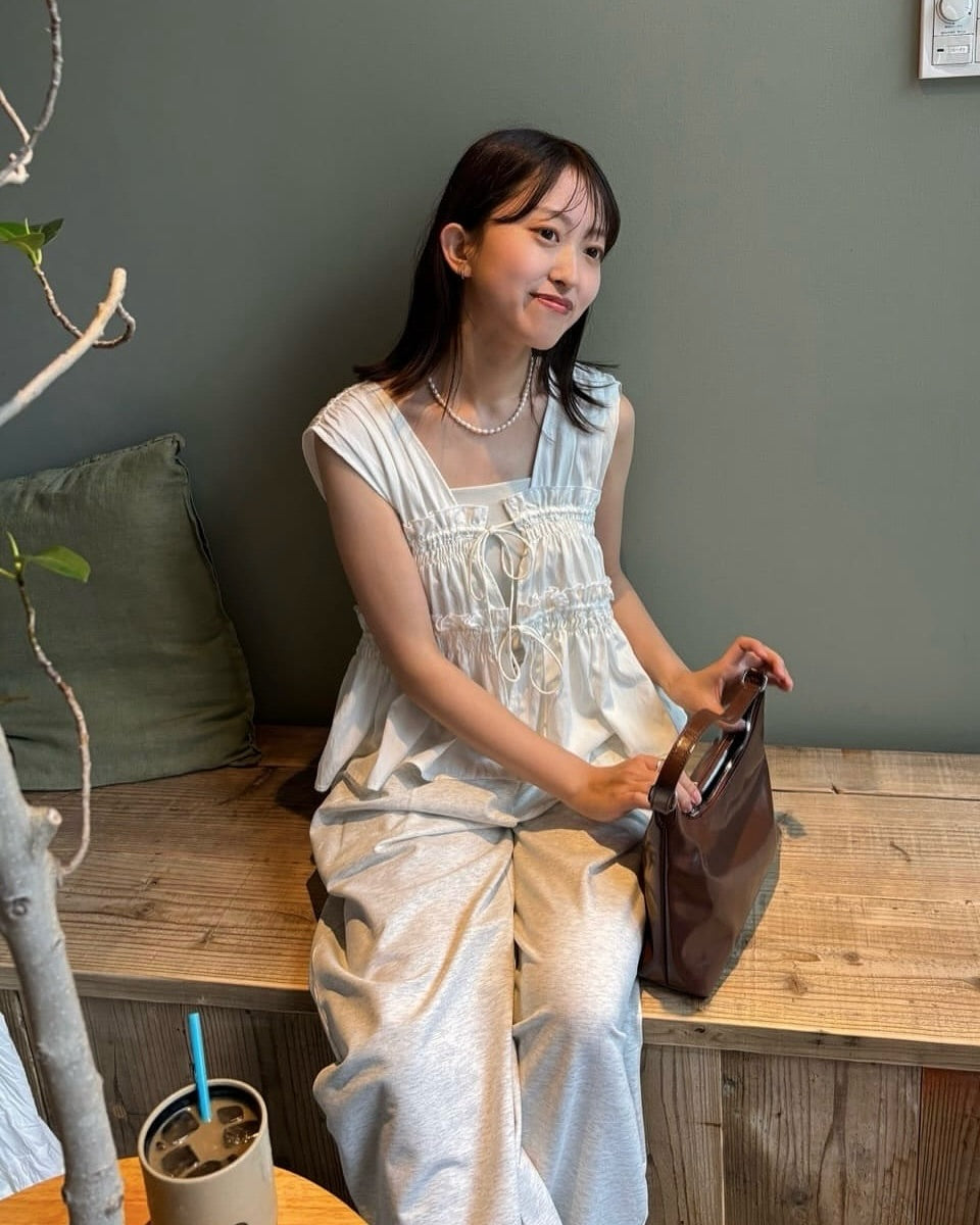 umm. By Discoat 褶褶絲帶sleeveless