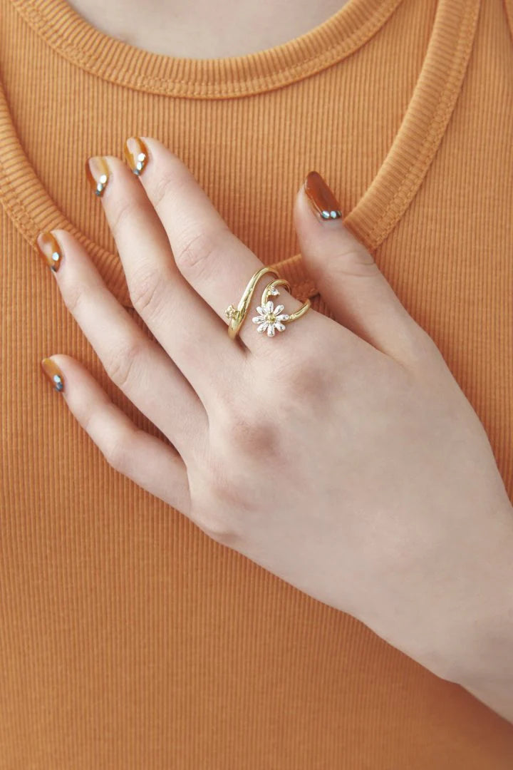 GOLDY Daisy Ring