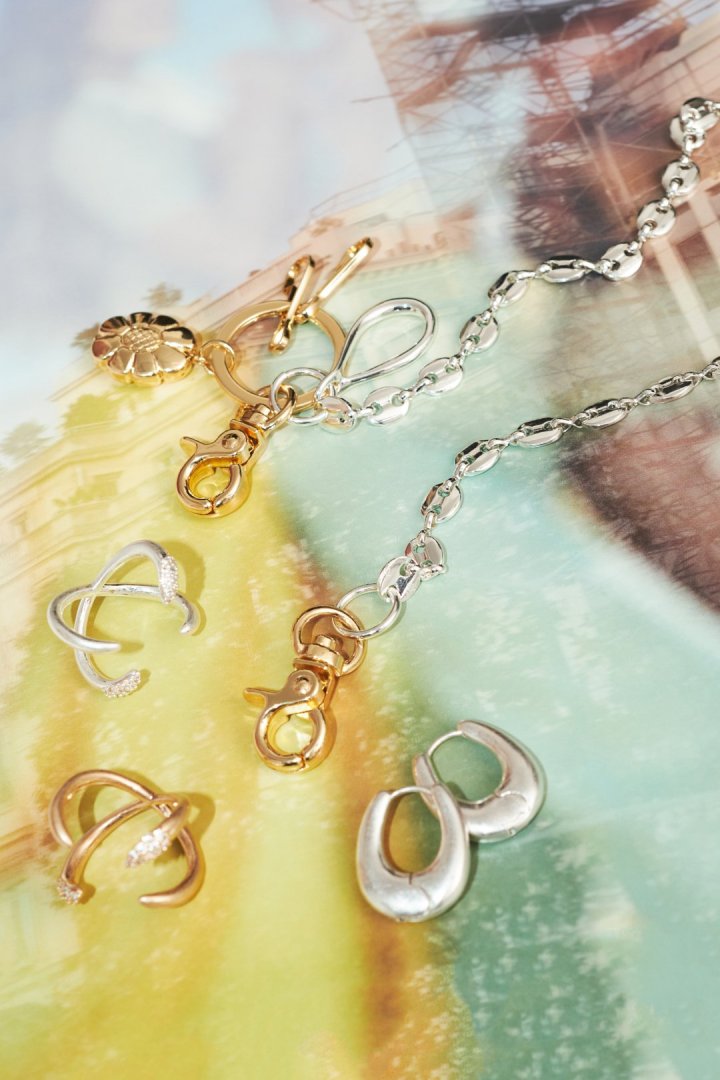 GOLDY Flower slim wallet chain - Image 23