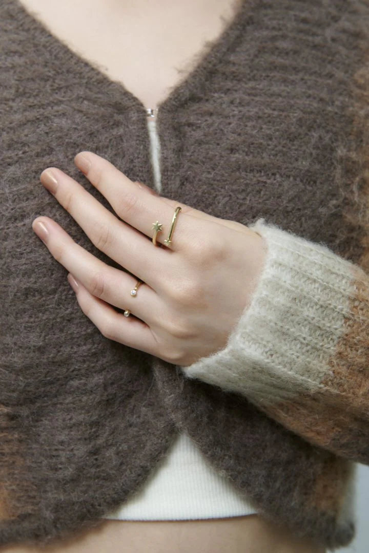 GOLDY micro asterisk set ring