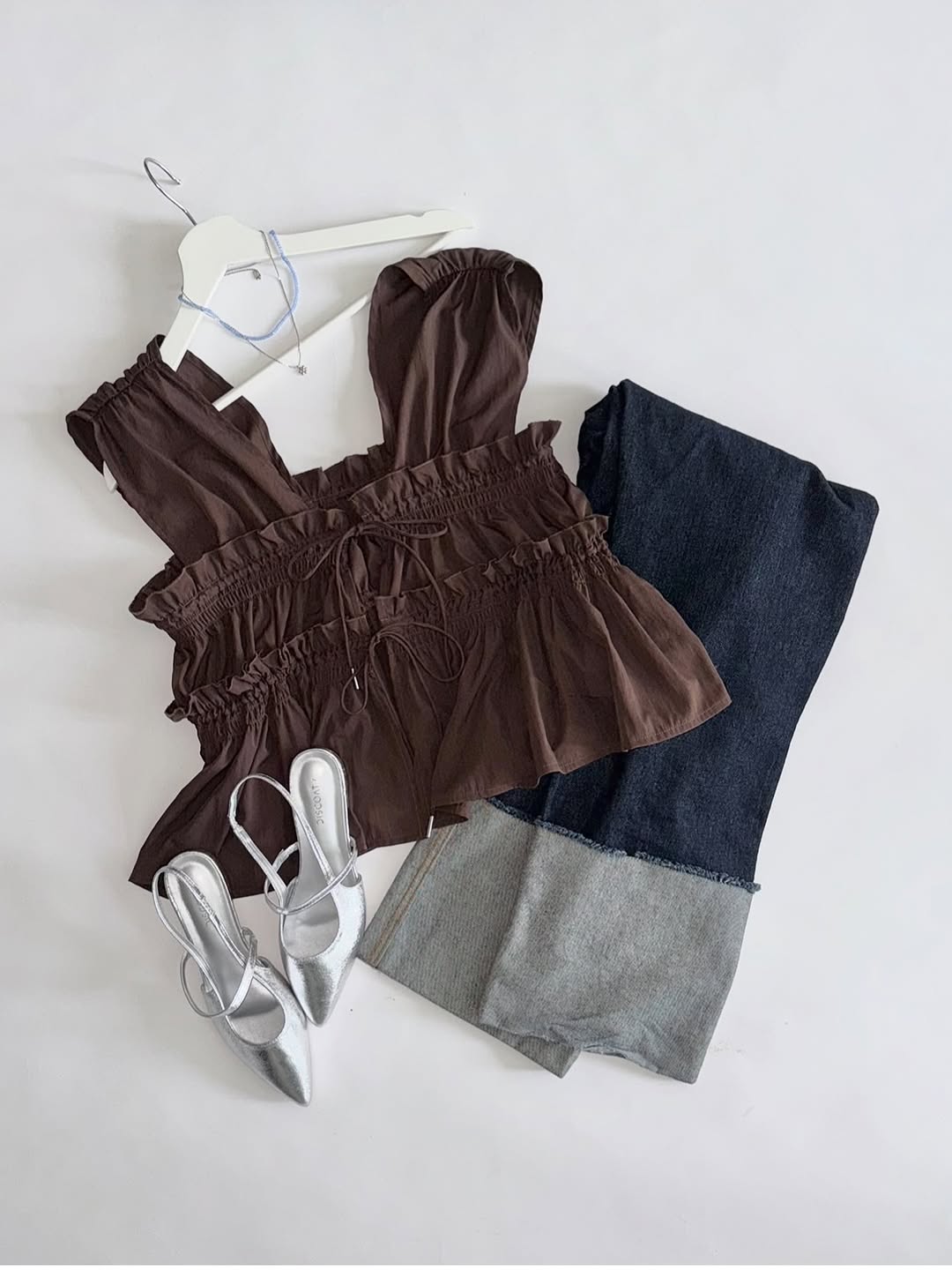 umm. By Discoat 褶褶絲帶sleeveless