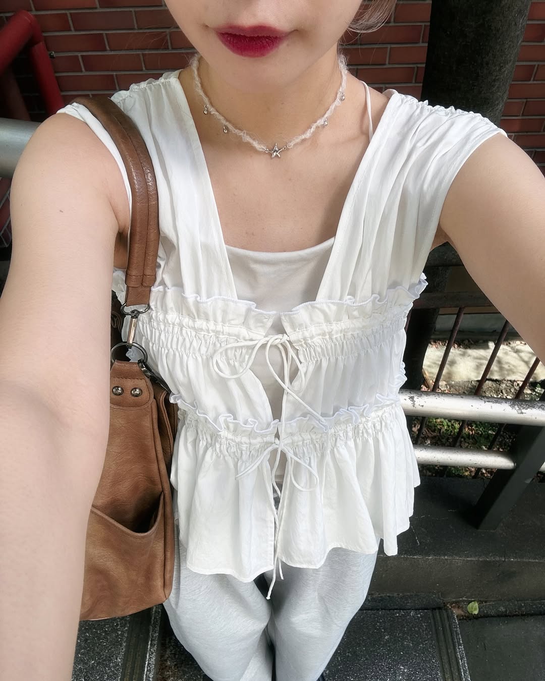 umm. By Discoat 褶褶絲帶sleeveless