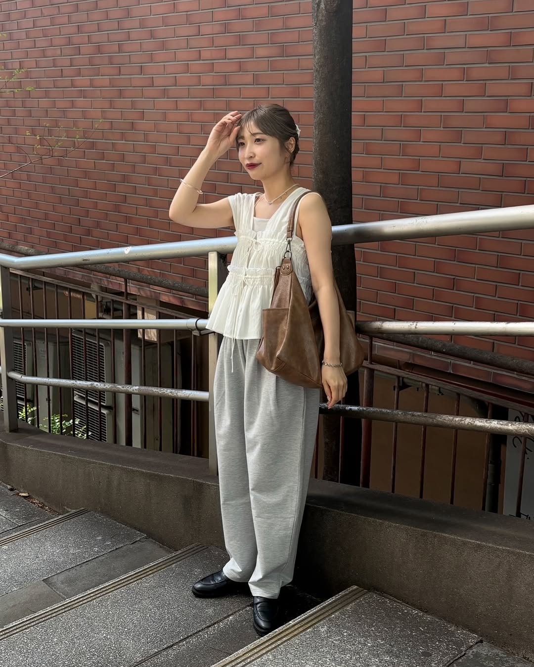 umm. By Discoat 褶褶絲帶sleeveless