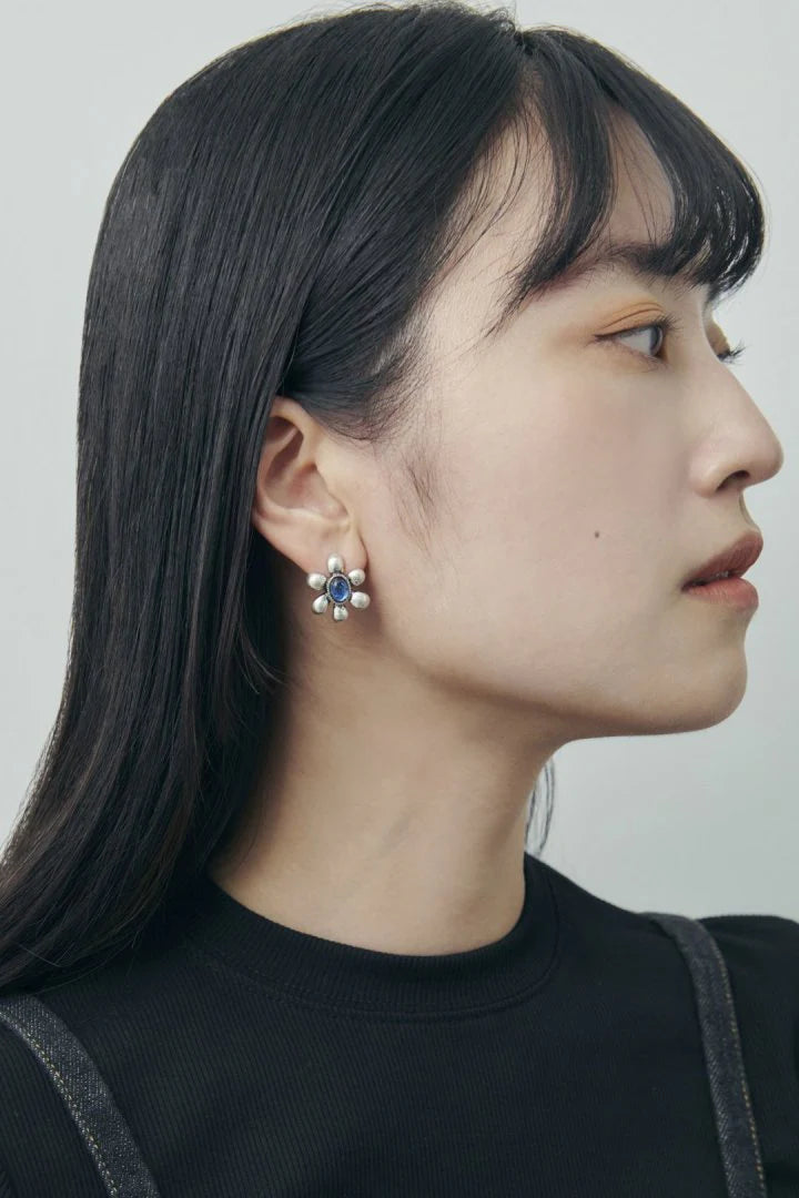 GOLDY Vintage flower Earrings