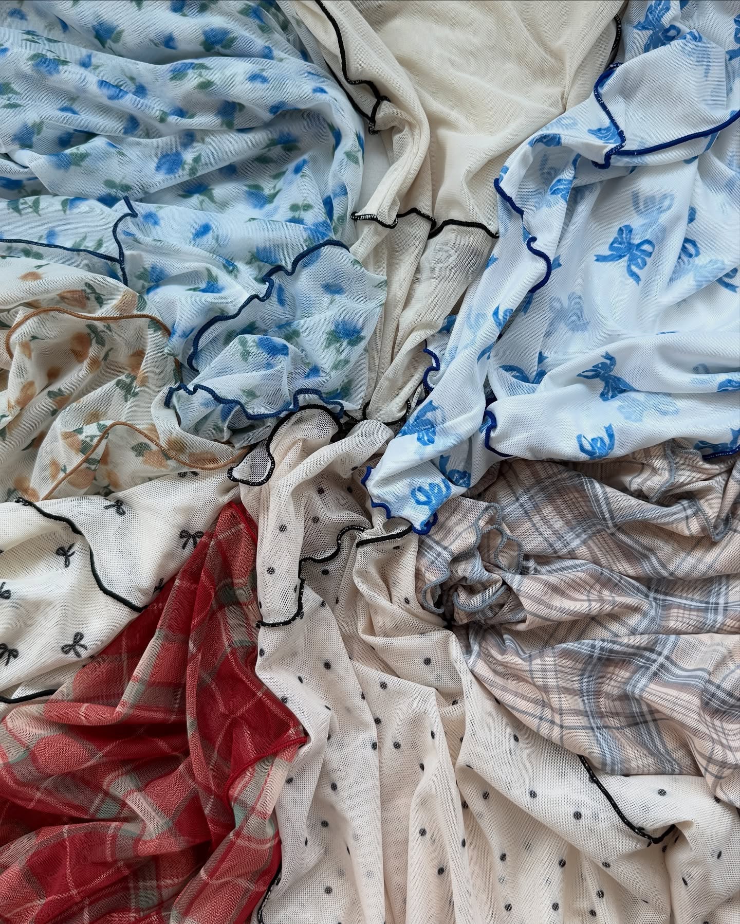 Kutir Ribbon高領sheer top