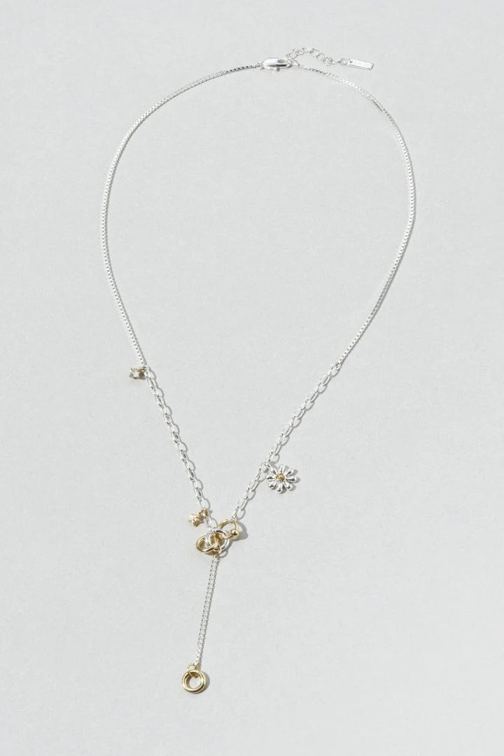 GOLDY Daisy Necklace
