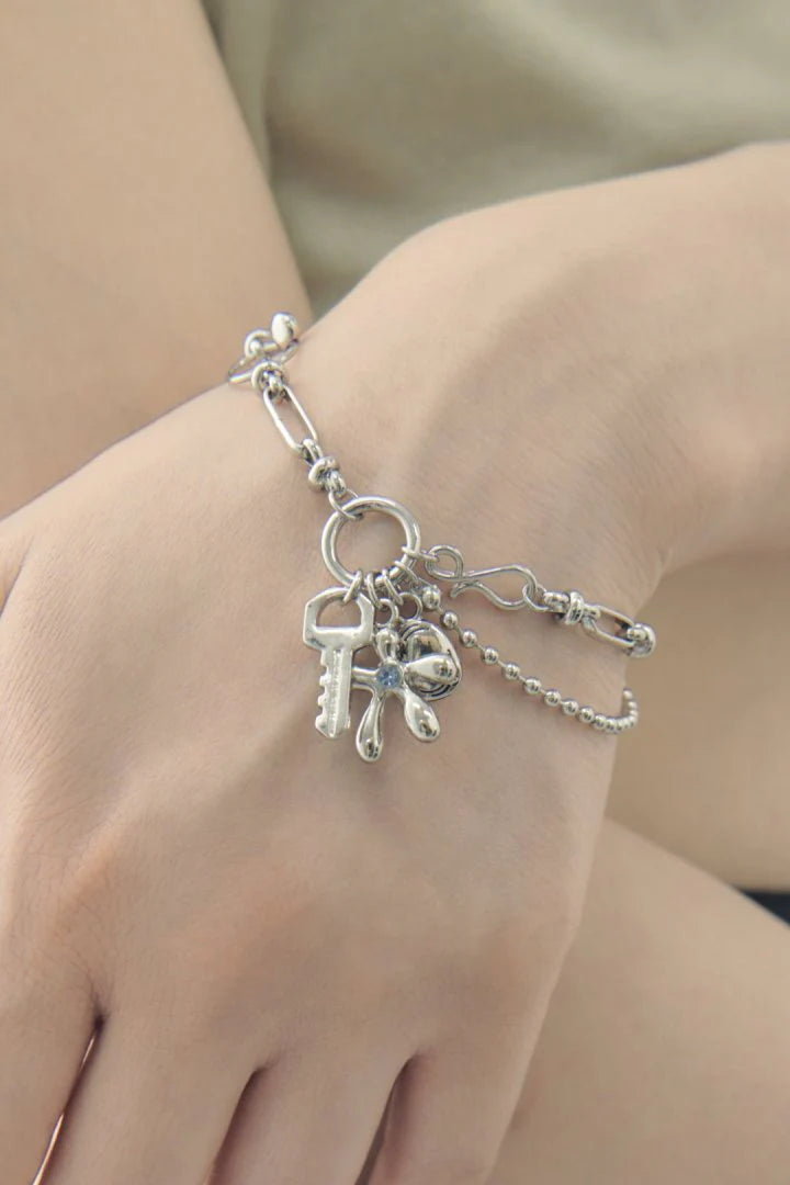 GOLDY Color Flower Charm Bracelet