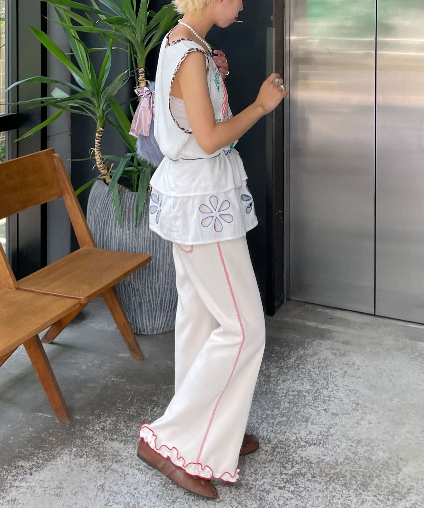 HELLO.SANFRANCISCO 燈芯絨下擺荷葉邊喇叭褲