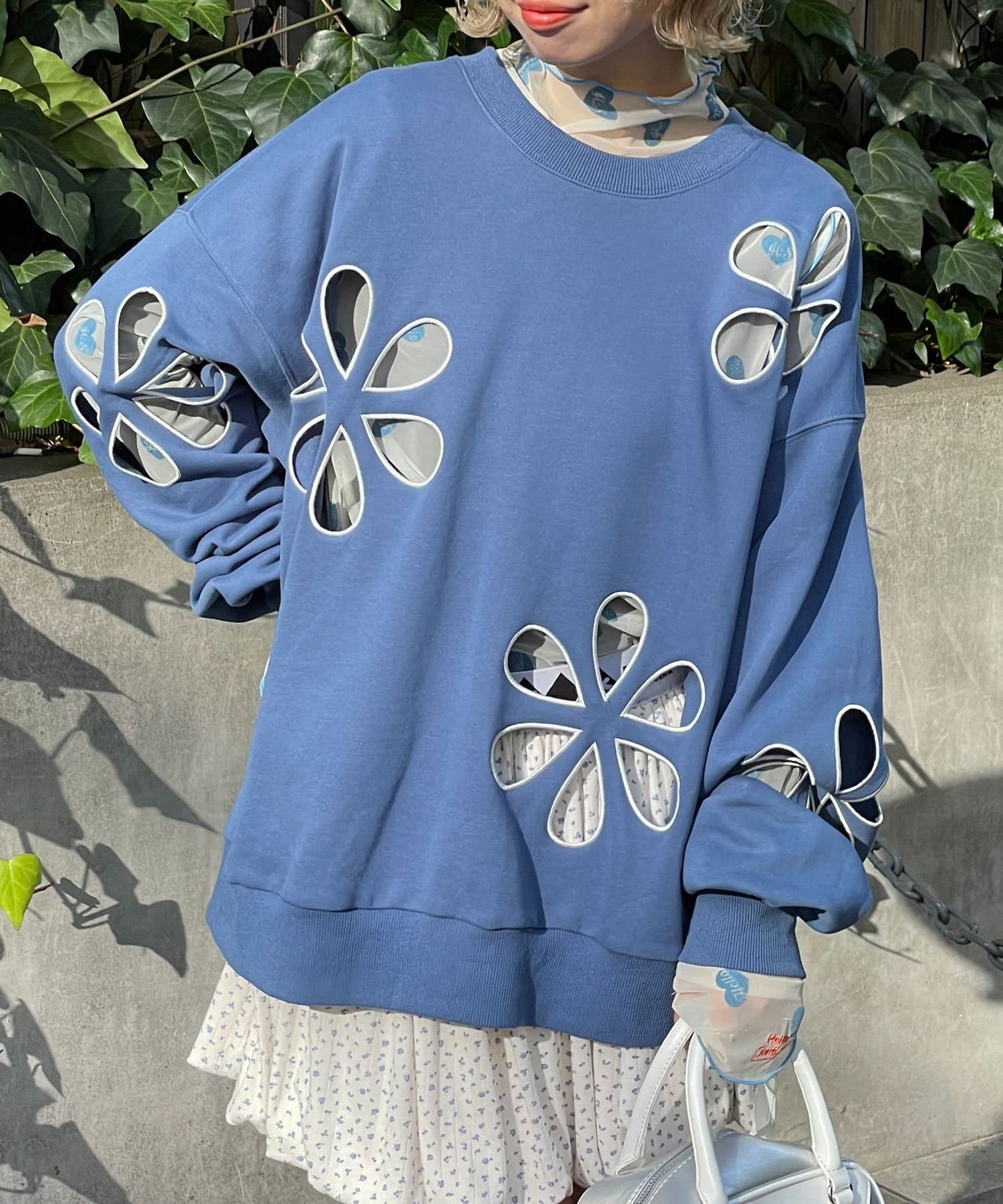 HELLO.SANFRANCISCO 花花鏤空Sweater