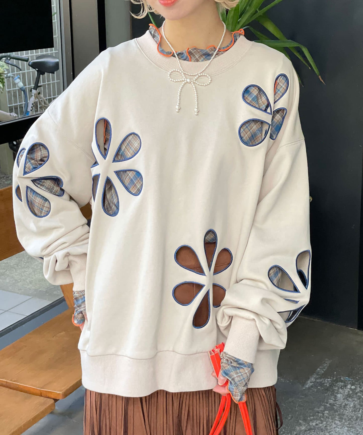 HELLO.SANFRANCISCO 花花鏤空Sweater