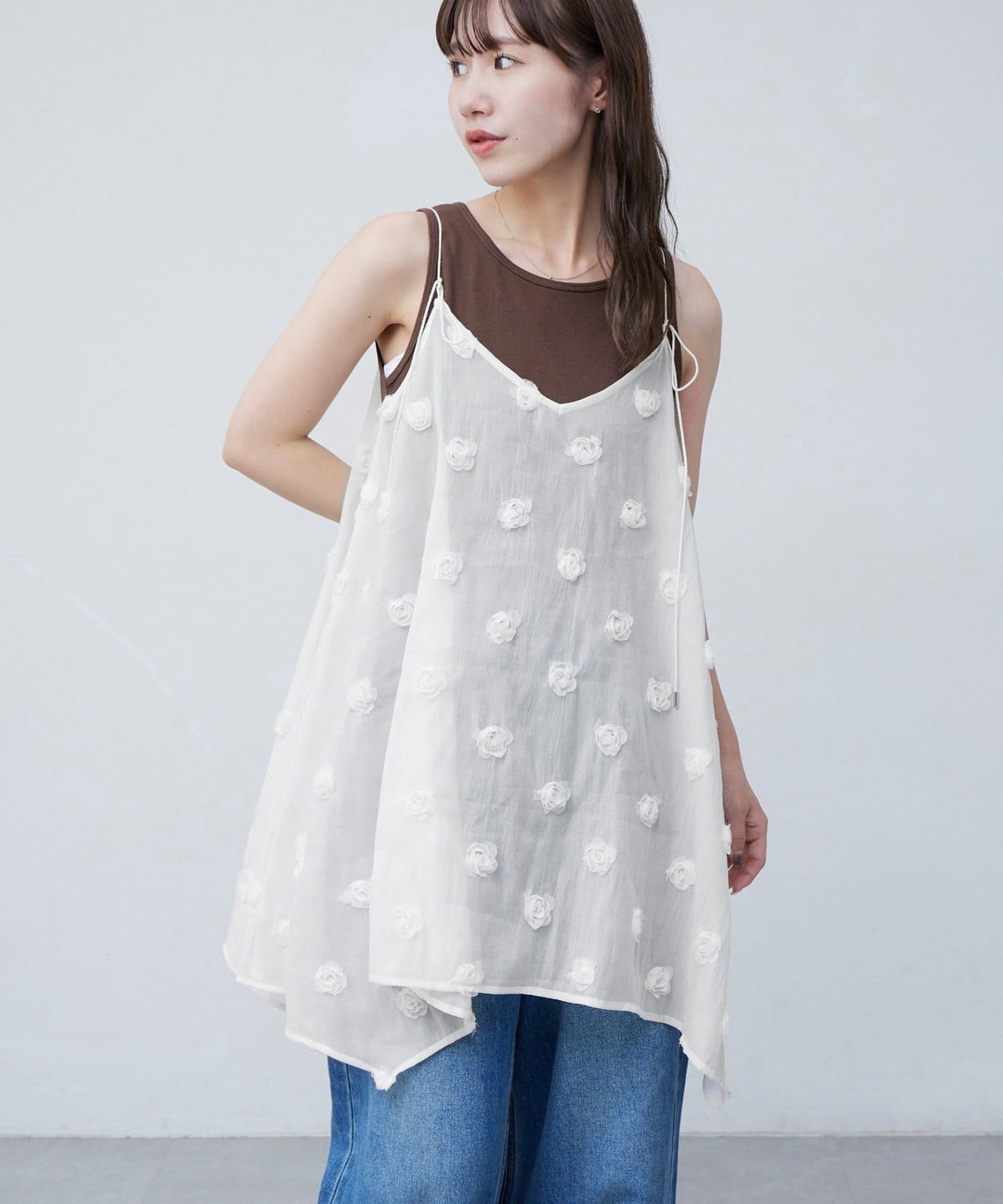 umm. By Discoat 立體花朵吊帶OPS