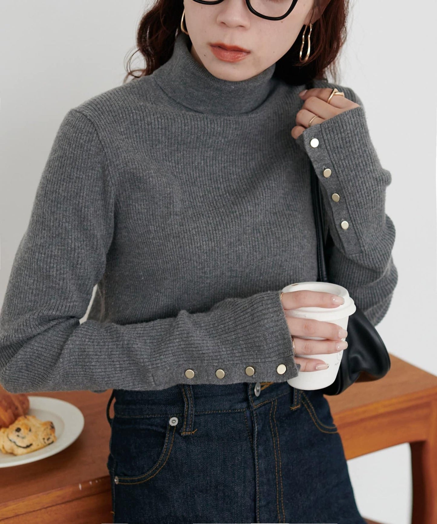 DISCOAT 鈕扣袖口羅紋高領衫