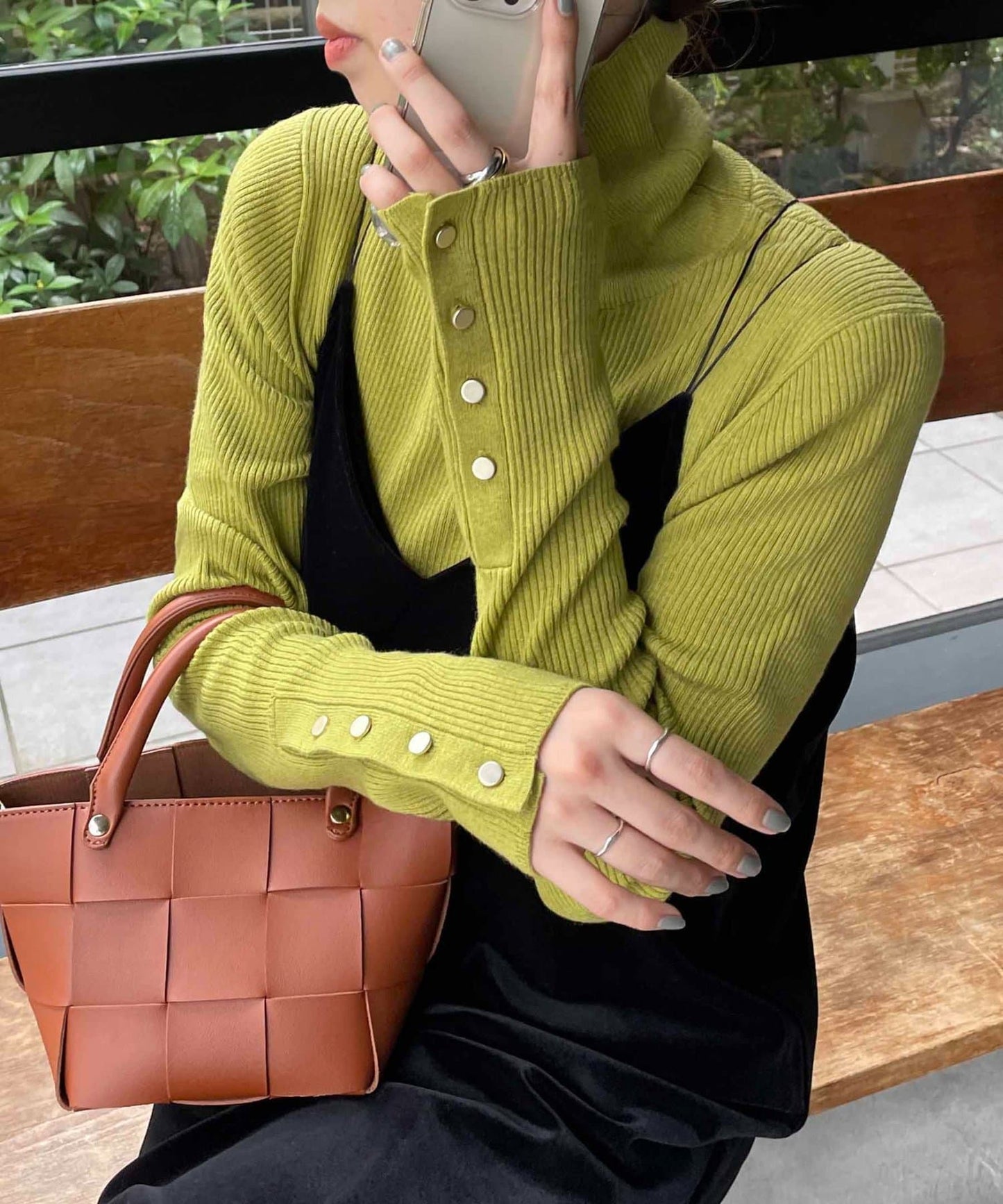 DISCOAT 鈕扣袖口羅紋高領衫