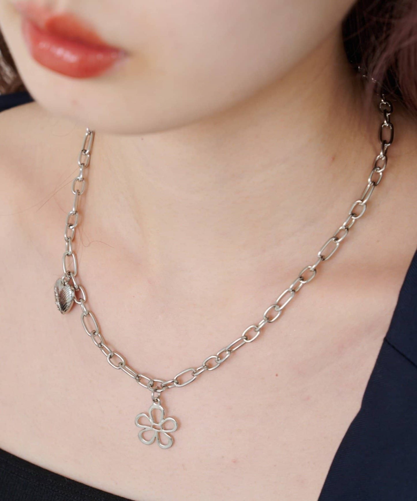 Kastane Heart flower necklace