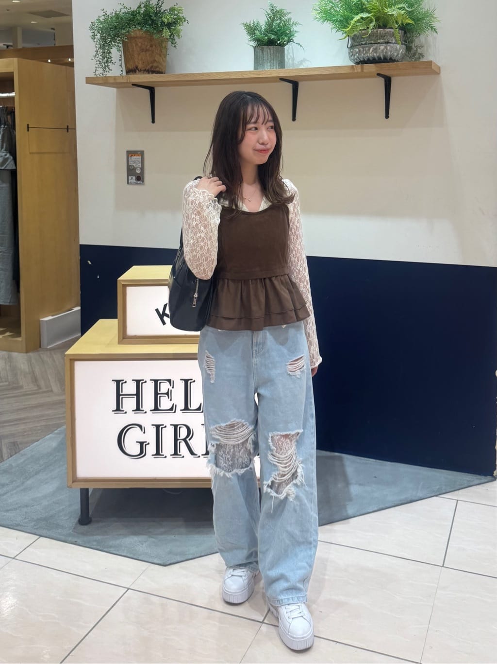 Kastane 絨面荷葉邊緊身胸衣