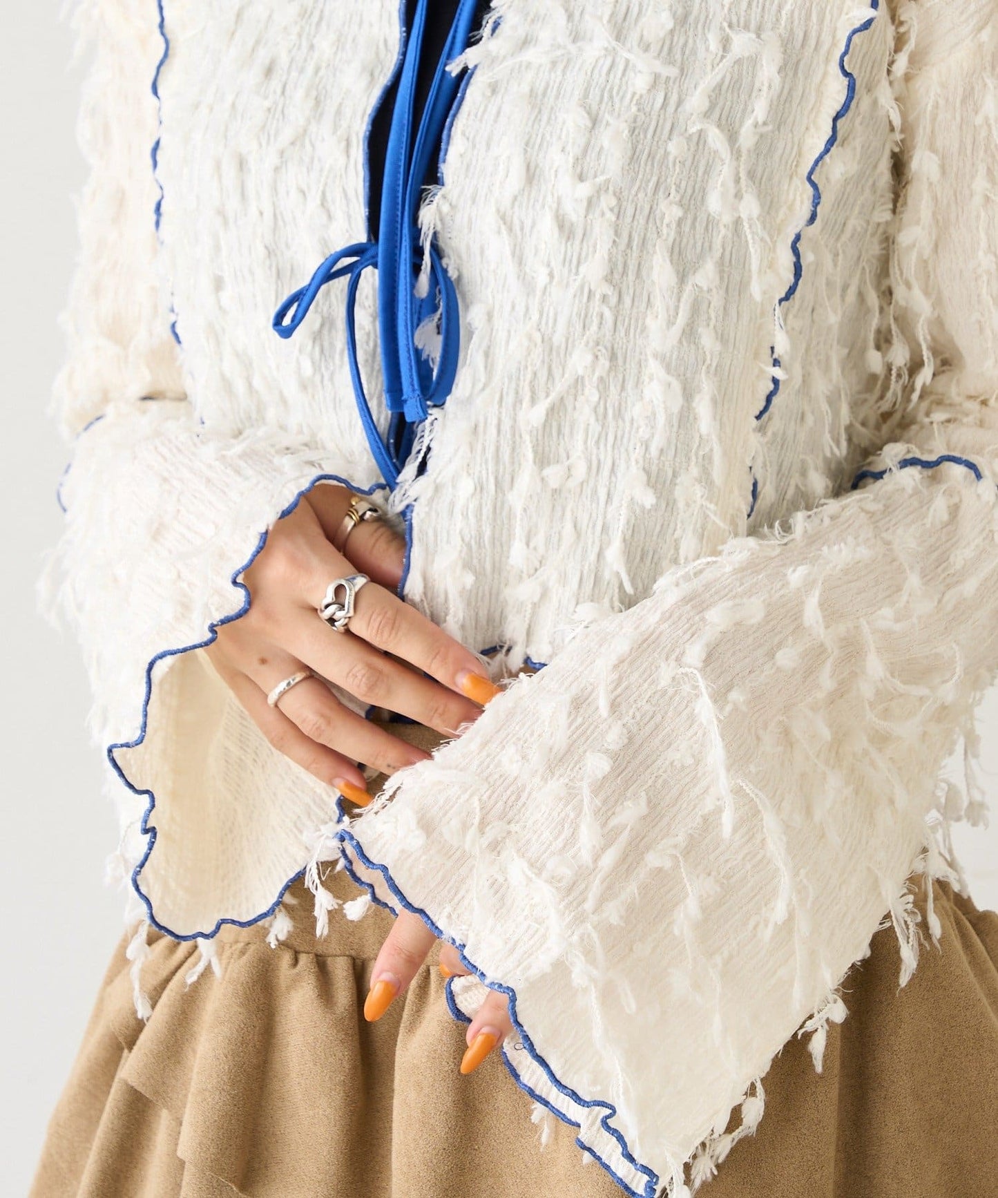 w closet 拼色短Ribbon綁帶上衣