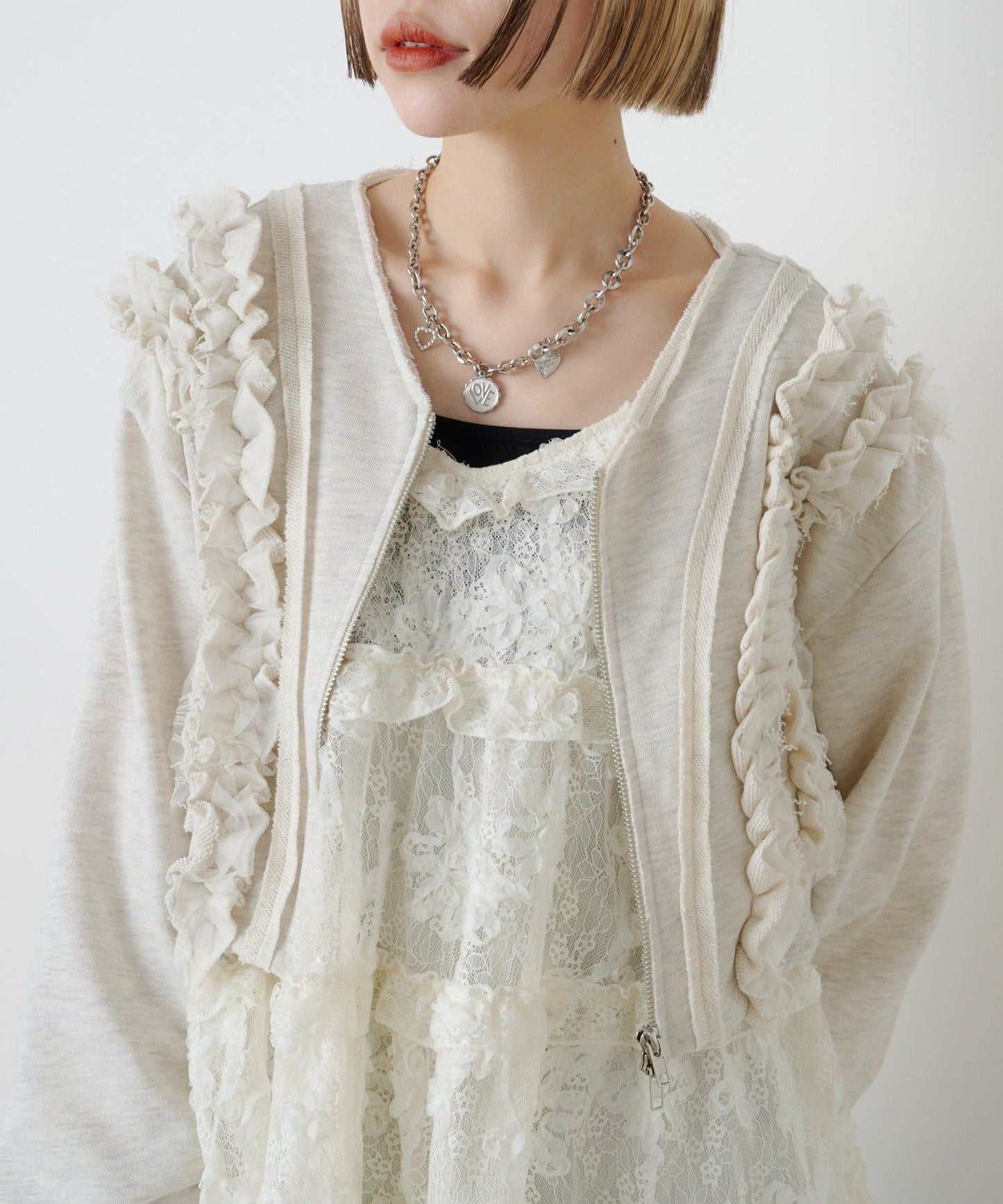 w closet Ruffled W-zip sweatshirt