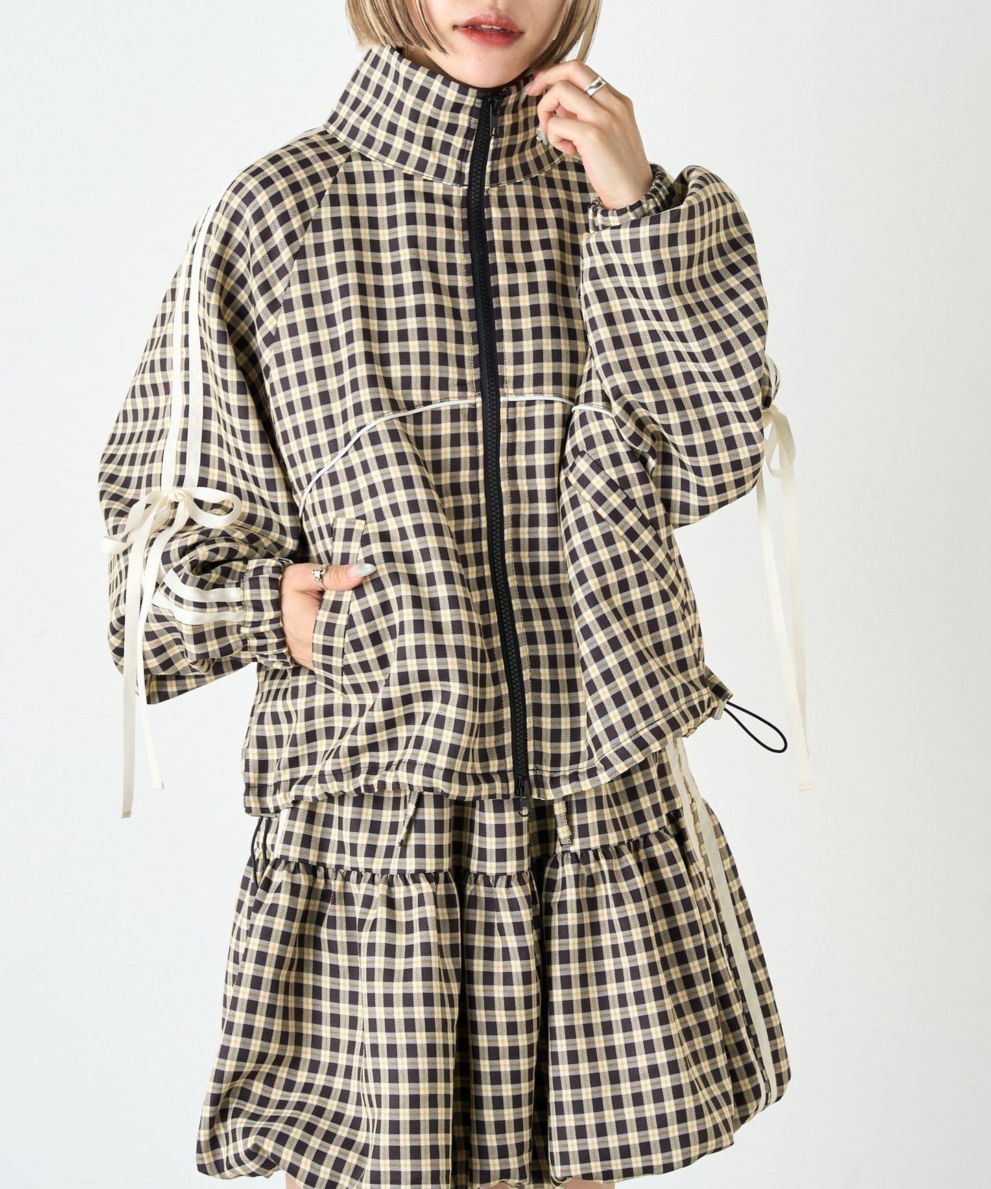 w closet Check line blouson