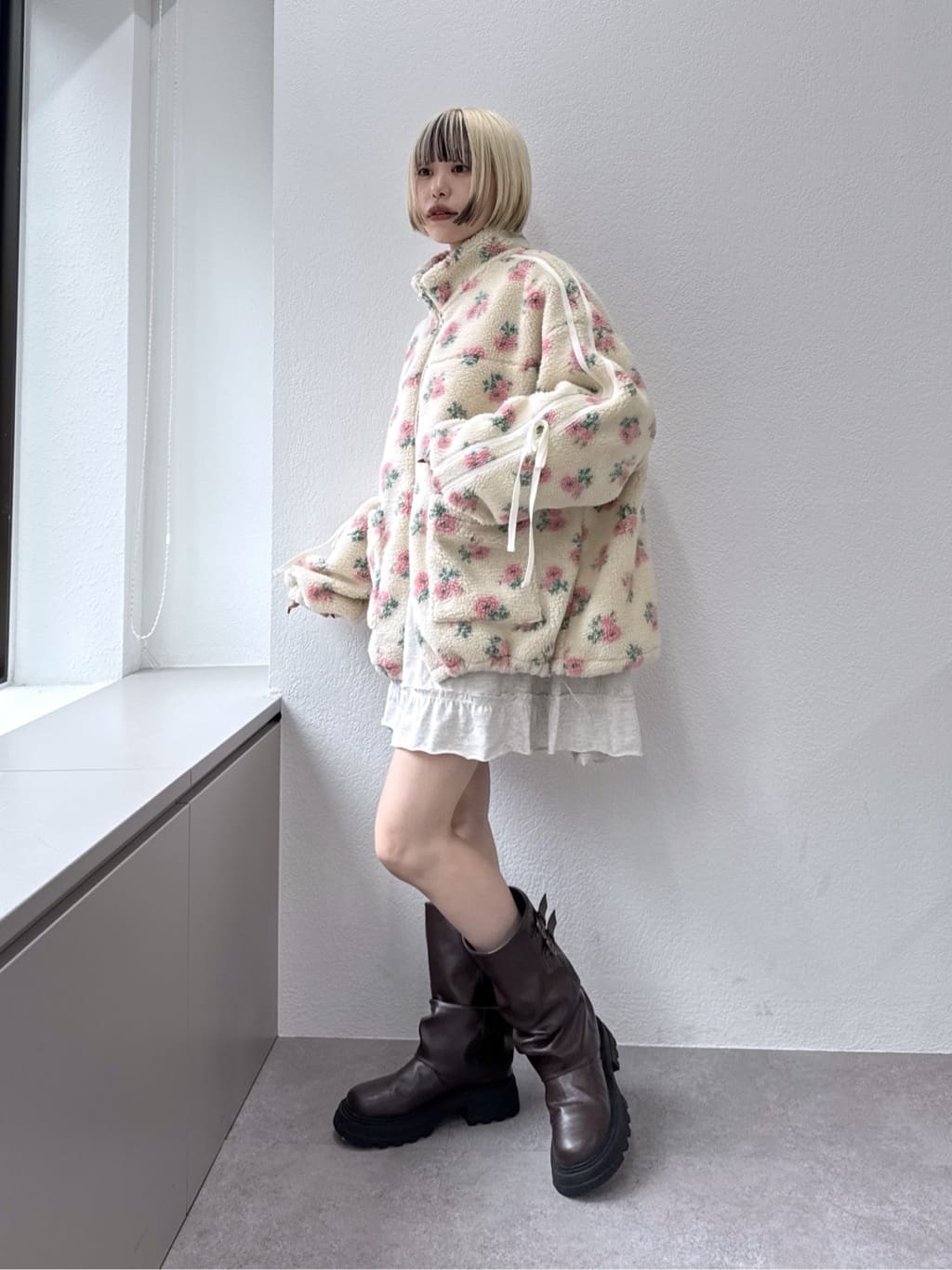 w closet 薄紗袖運動風ops