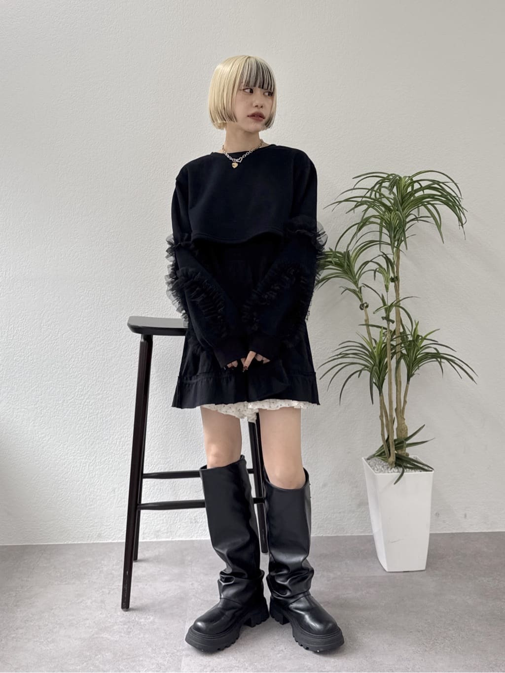 w closet 薄紗袖運動風ops