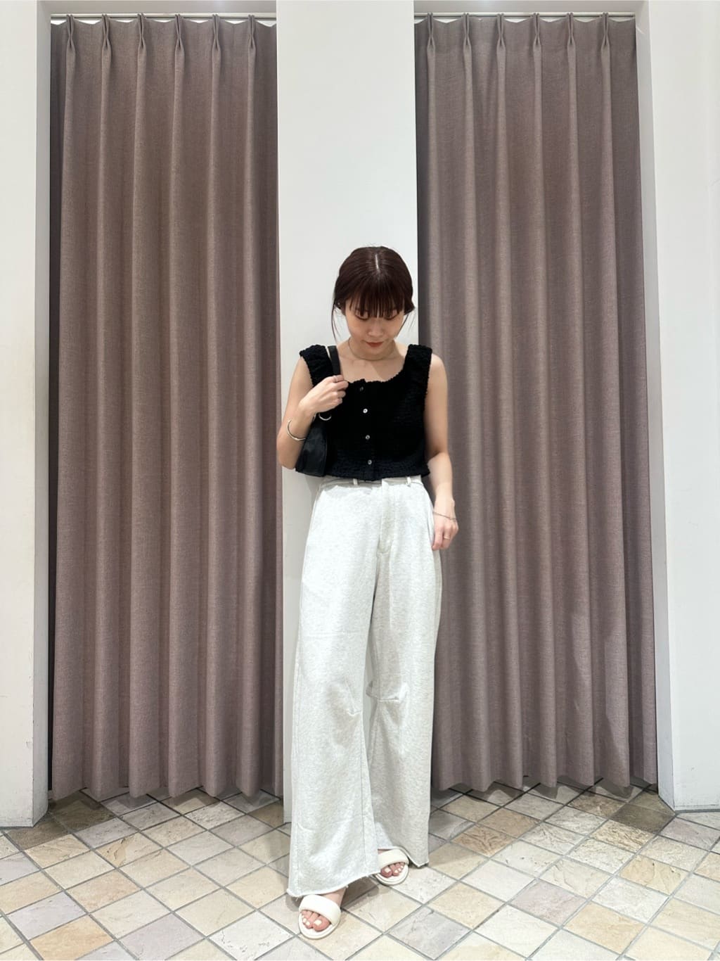 Mystic 方領短版背心