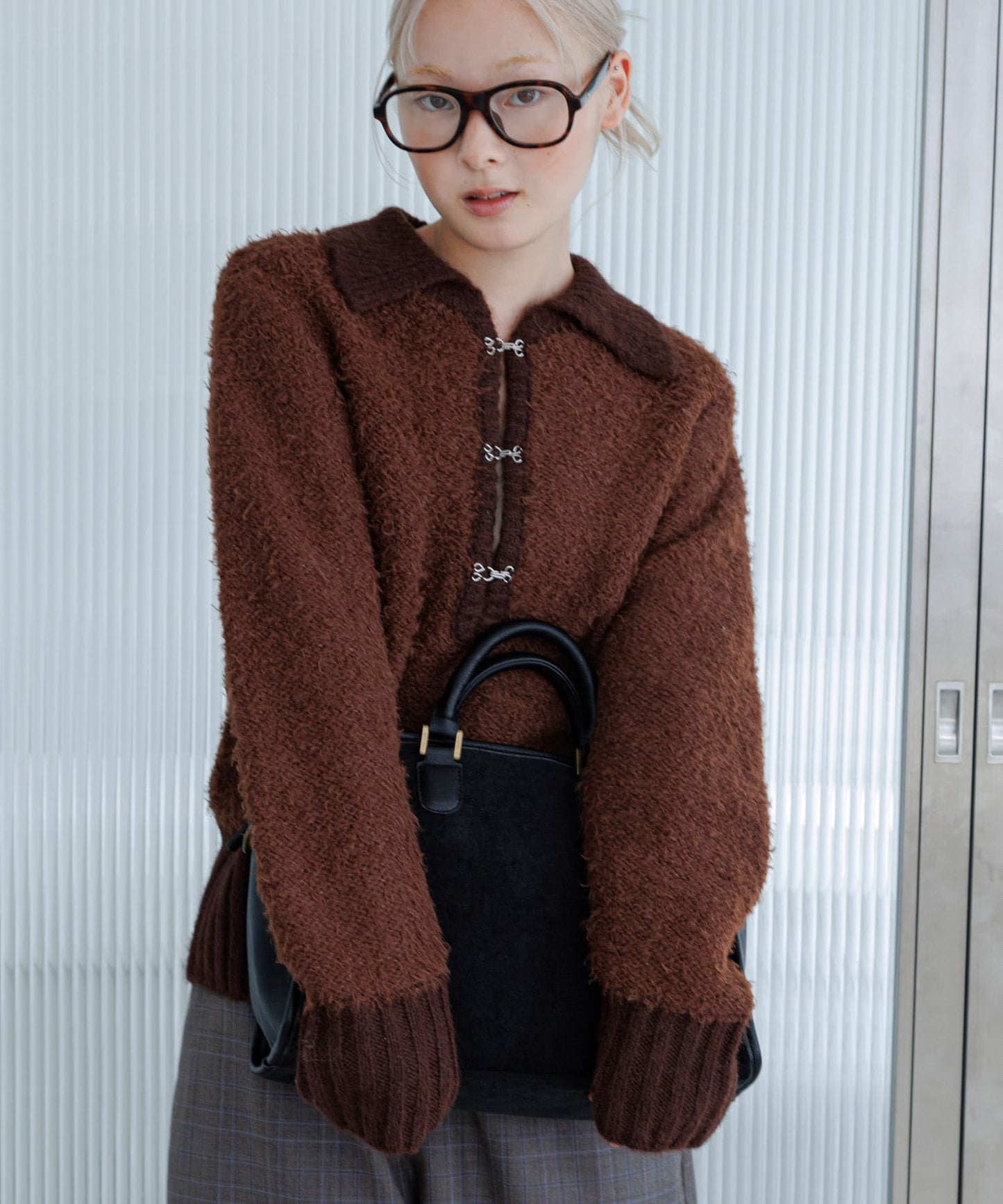 KBF front hook bear knit