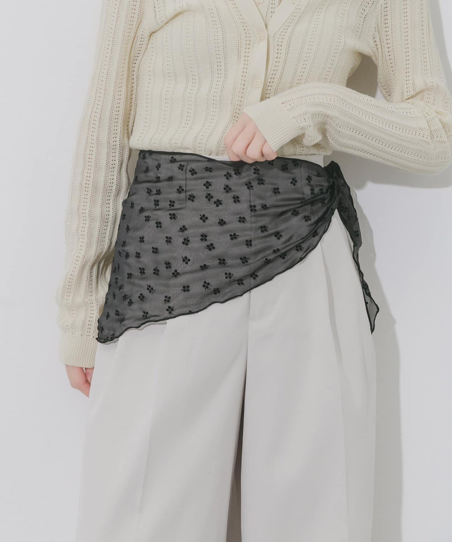 SMELLY flower scarf - Image 17