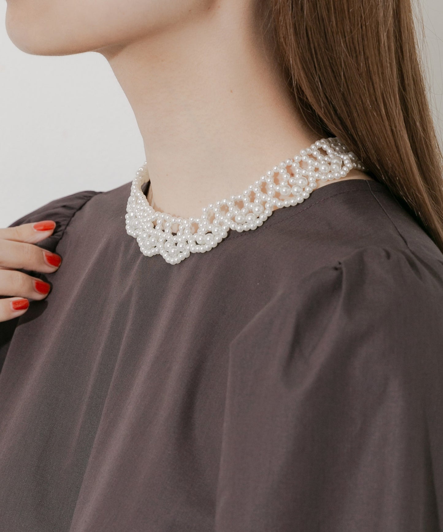 SMELLY Pearl Color Choker Necklace