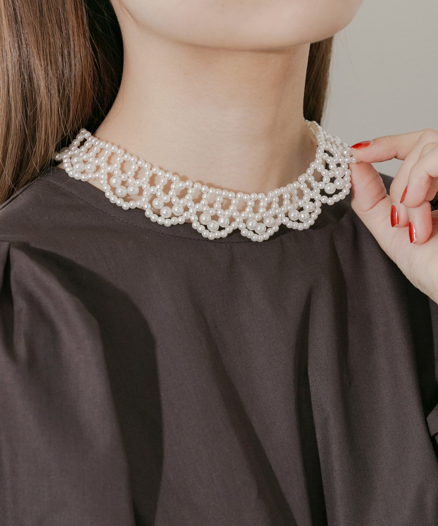 SMELLY Pearl Color Choker Necklace