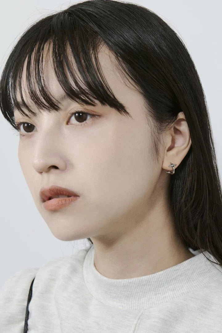 GOLDY Twinkle Hoop One-Touch Earrings