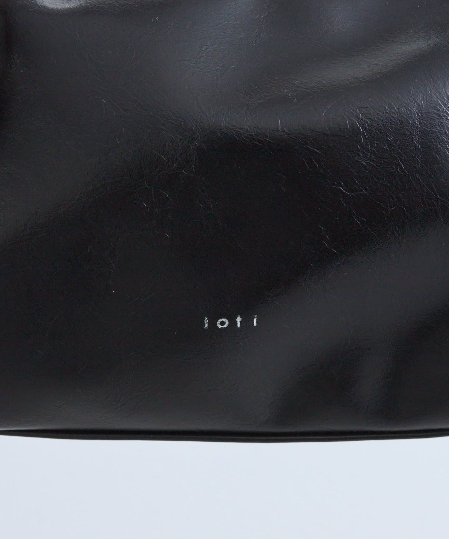 Mystic Loti Boston Bag