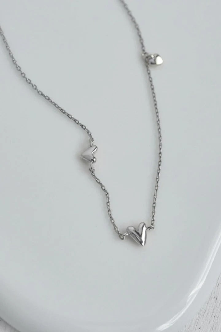 GOLDY Simple Heart Necklace