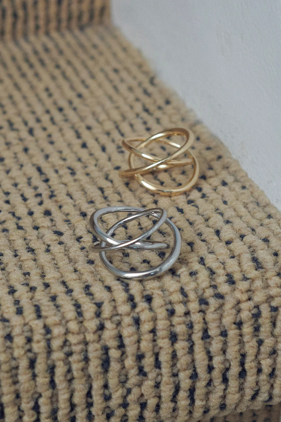 GOLDY Metal Coil Ring