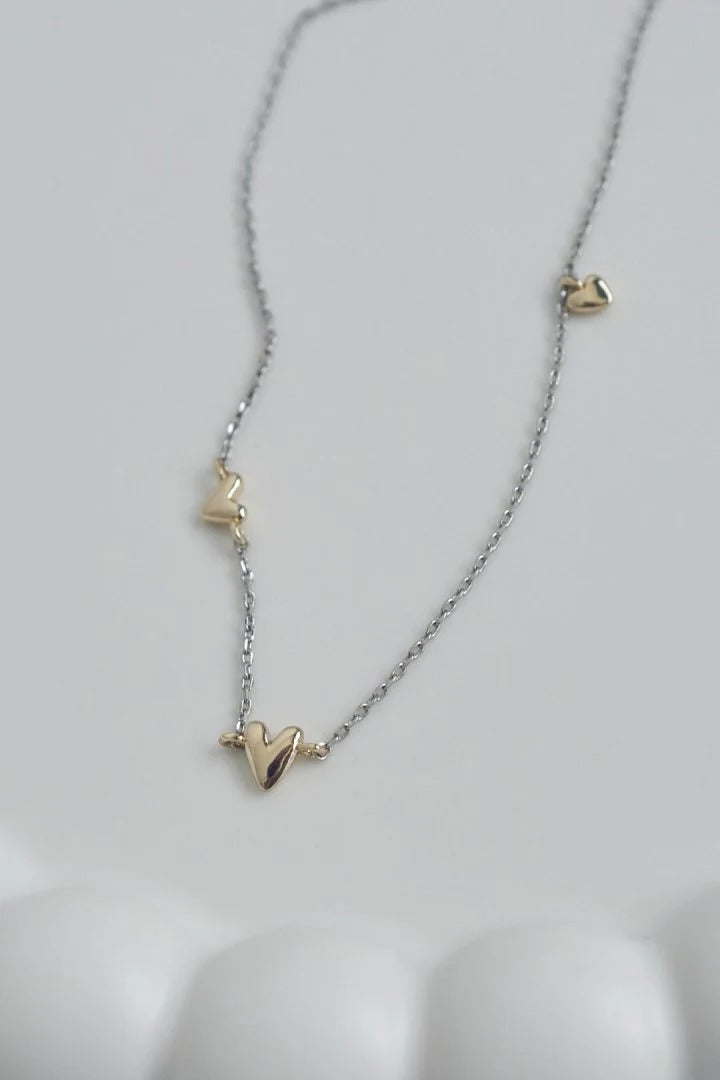 GOLDY Simple Heart Necklace