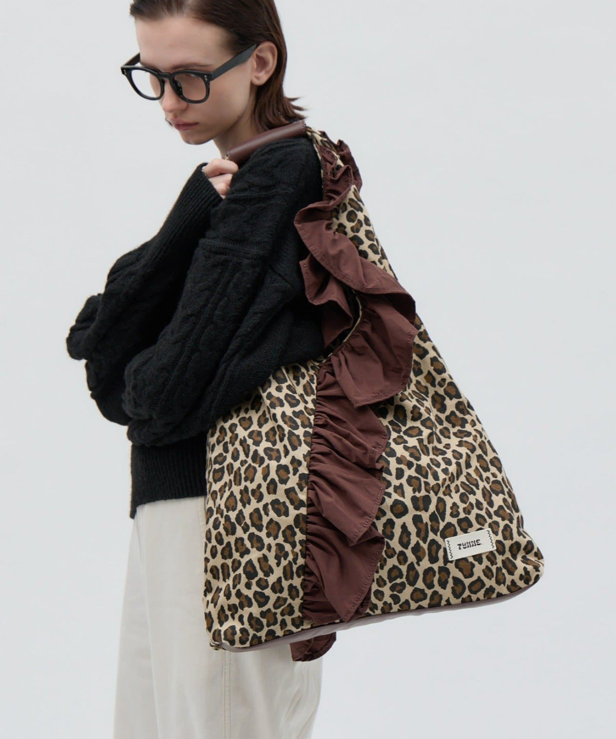 新色登場! TYNNE. 撞色荷葉邊Triangle Bag