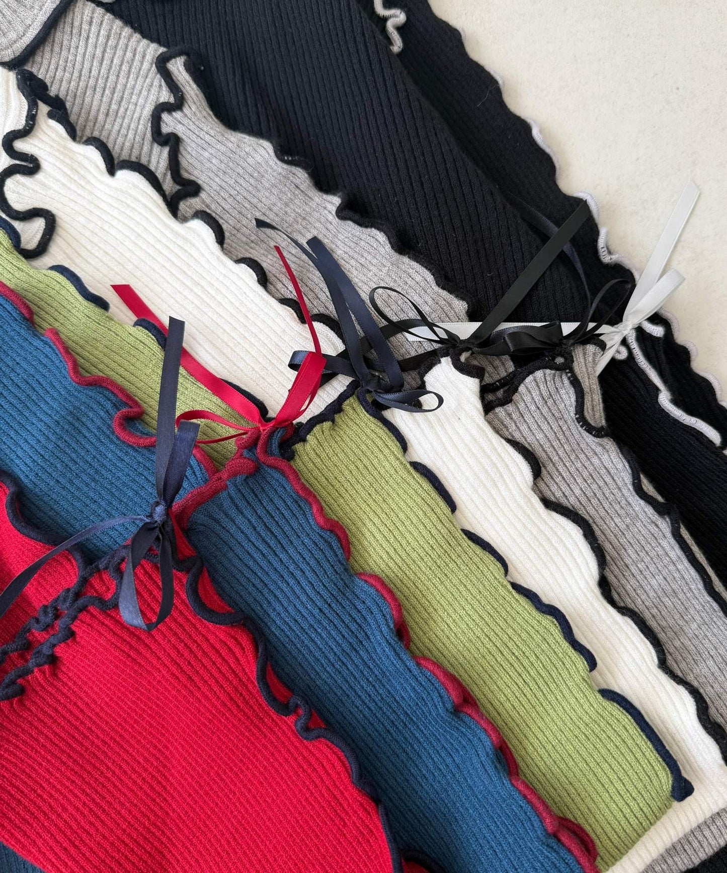 Kutir Ribbon 高領拼色 Knit