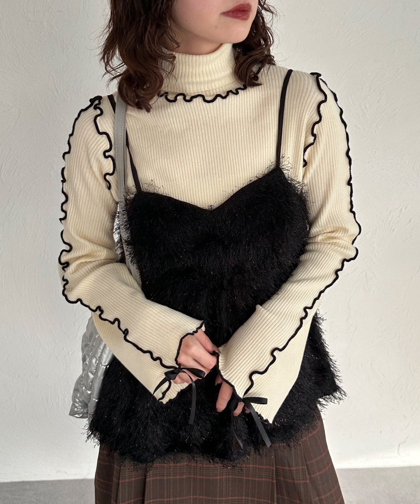 Kutir Ribbon 高領拼色 Knit