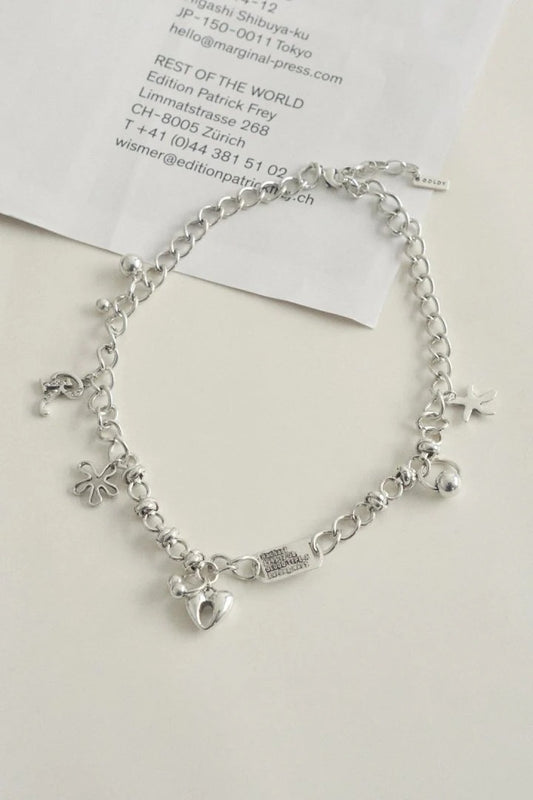 GOLDY Charm Necklace