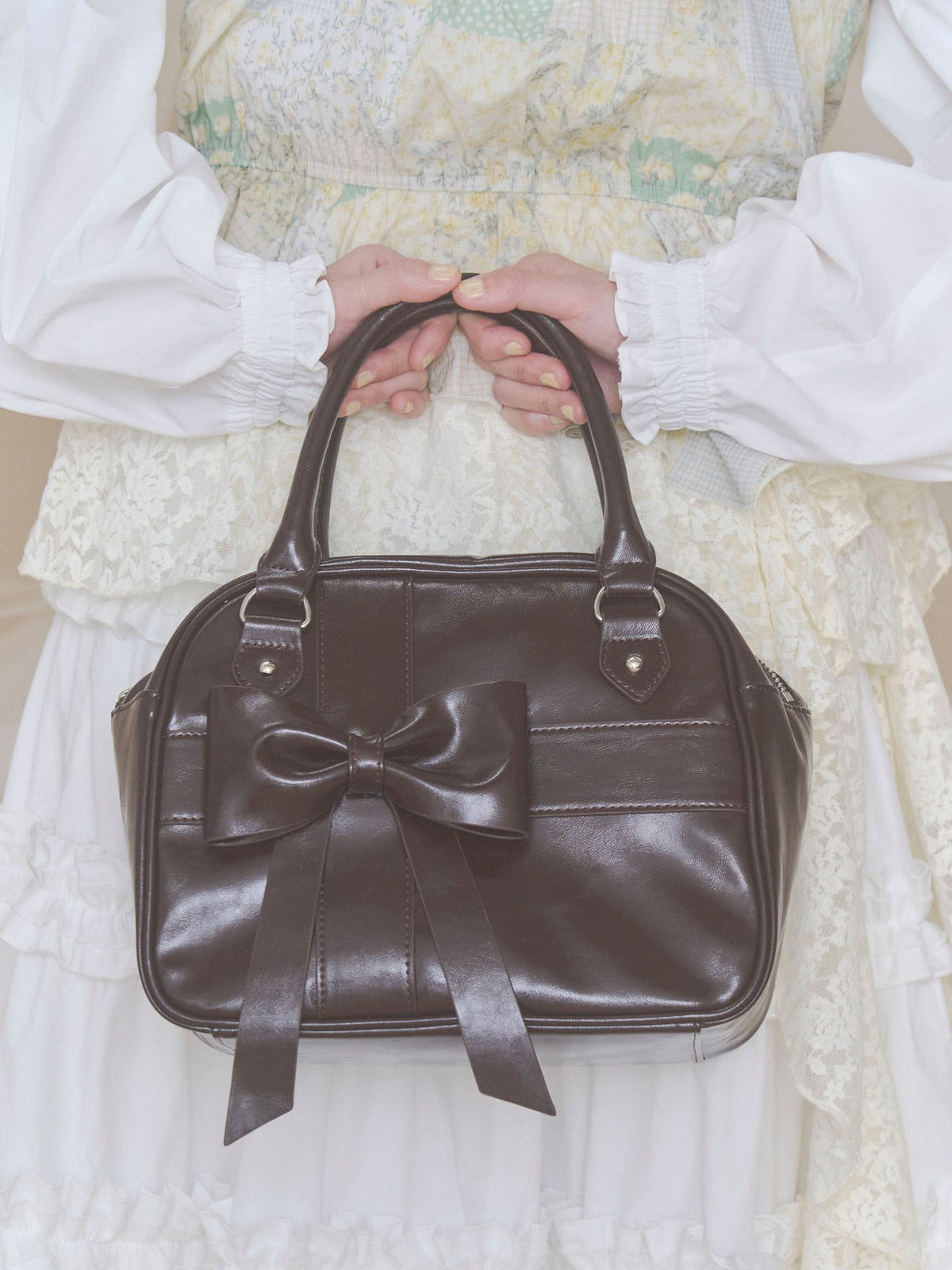 bow ribbon gift bag
