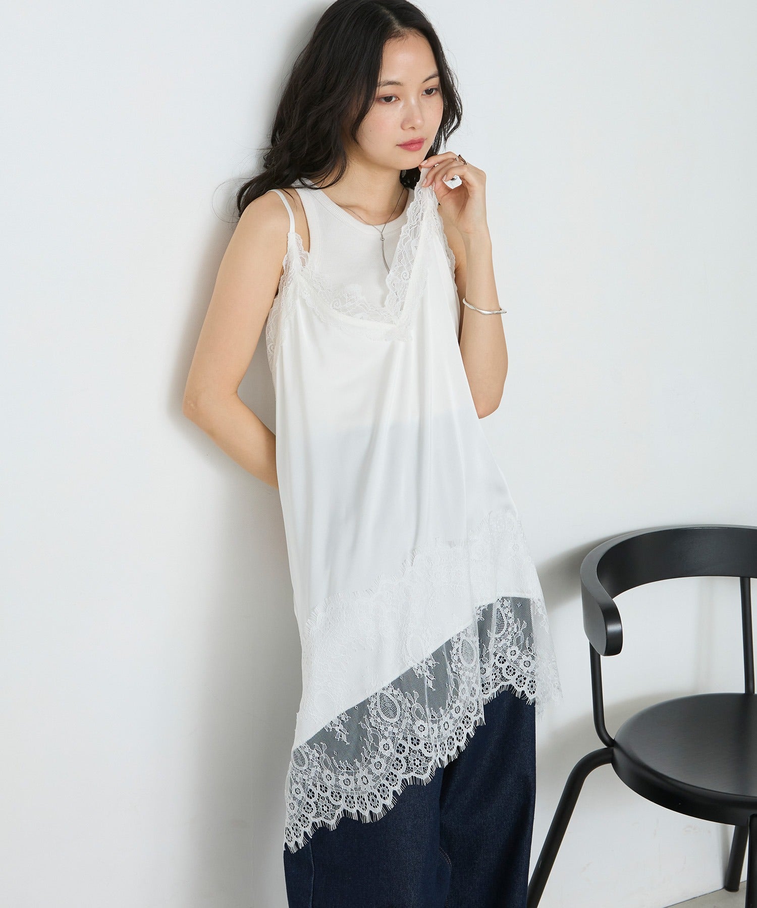 forksy. 緞面Lace吊帶背心 - Image 4